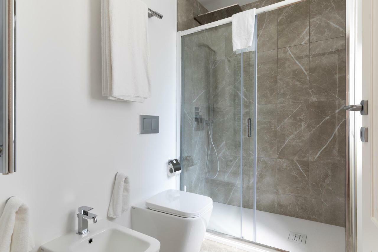 Manzoni Clc * Milano